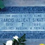 Sinatra tombstone